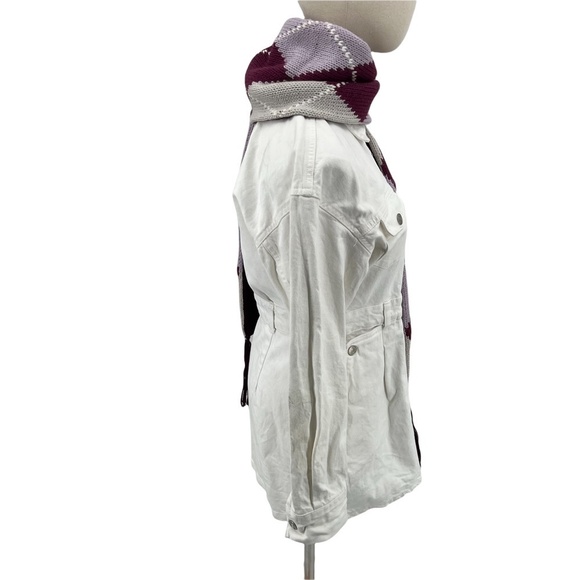 New York & Co. Purple Argyle Fringe Scarf - Picture 5 of 10